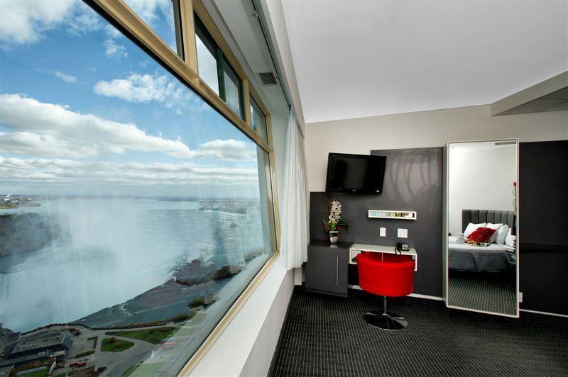 Tower At Fallsview Hotel Niagara-Fälle